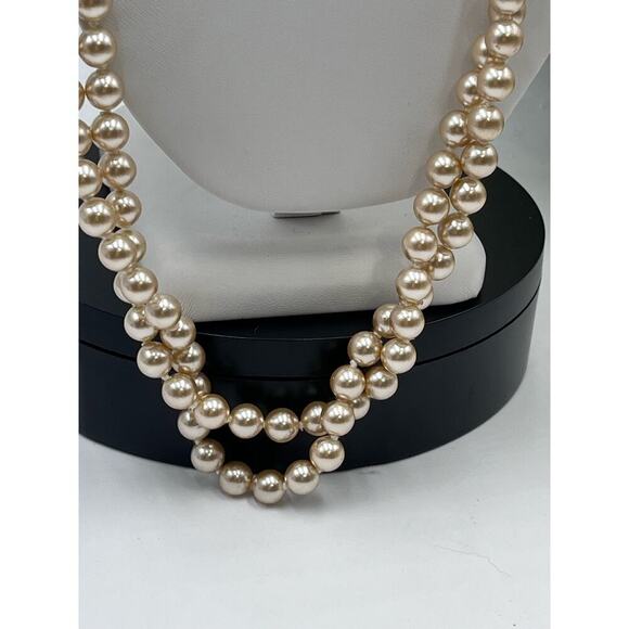 Joan Rivers Vintage Taupe Faux Pearl Double Strand Necklace Pave Heart Clasp - Picture 3 of 13
